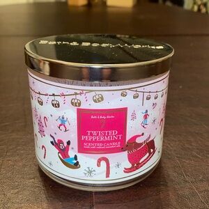 Bath & Body Works Twisted Peppermint 3 wick candle
